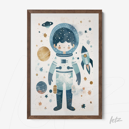quadro com arte infantil de astronauta em fundo espacial com planetas e estrelas, moldura de madeira clara