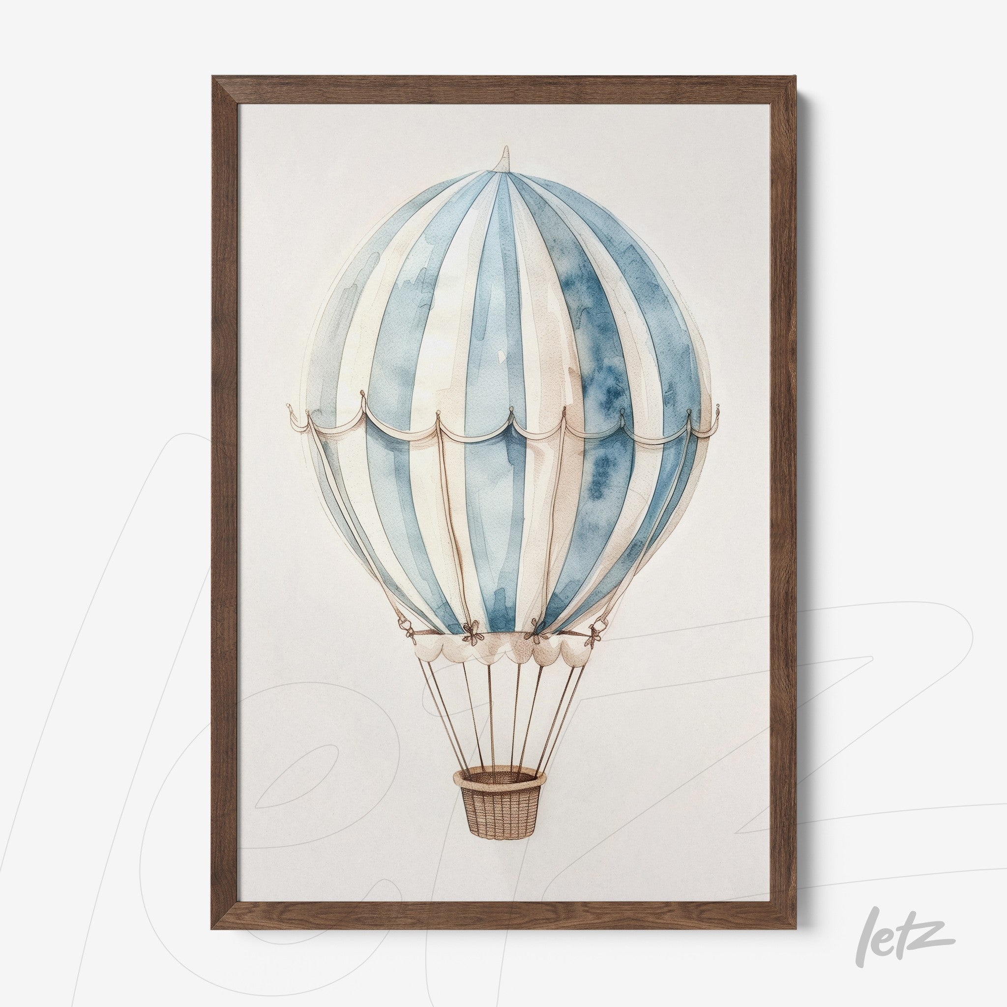 quadro com ilustração de balão de ar quente em tons azuis com moldura de madeira escura