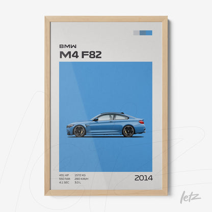 quadro com arte estilizada do carro BMW M4 F82 em moldura de madeira clara com fundo azul