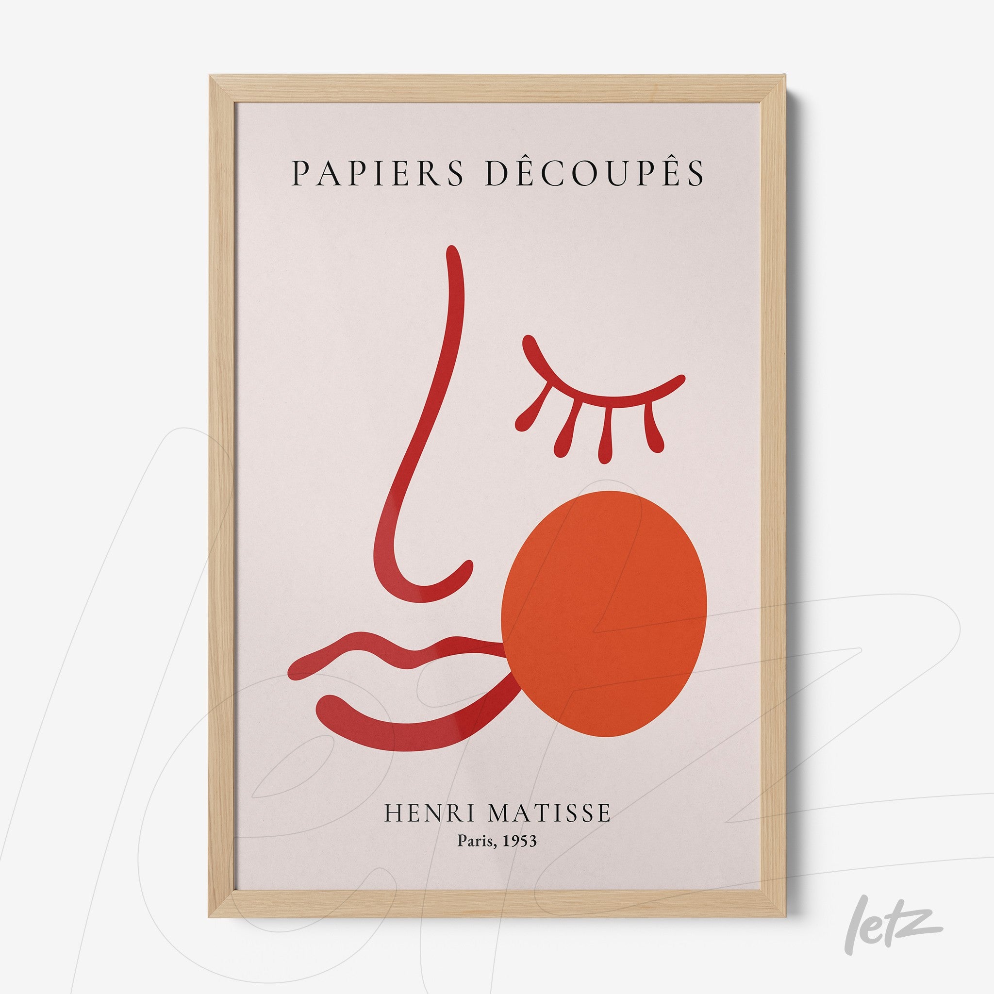 quadro com arte abstrata em tons de vermelho e laranja, destacando um rosto estilizado, moldura de madeira clara