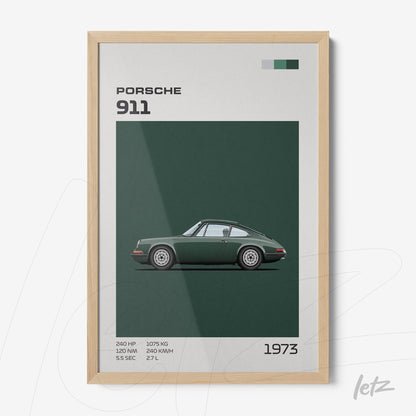 quadro com ilustração minimalista de um Porsche 911 verde, sobre fundo verde escuro, moldura de madeira clara