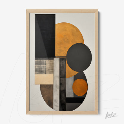 quadro decorativo composto por formas geométricas em tons de preto, laranja e cinza, com moldura de madeira clara