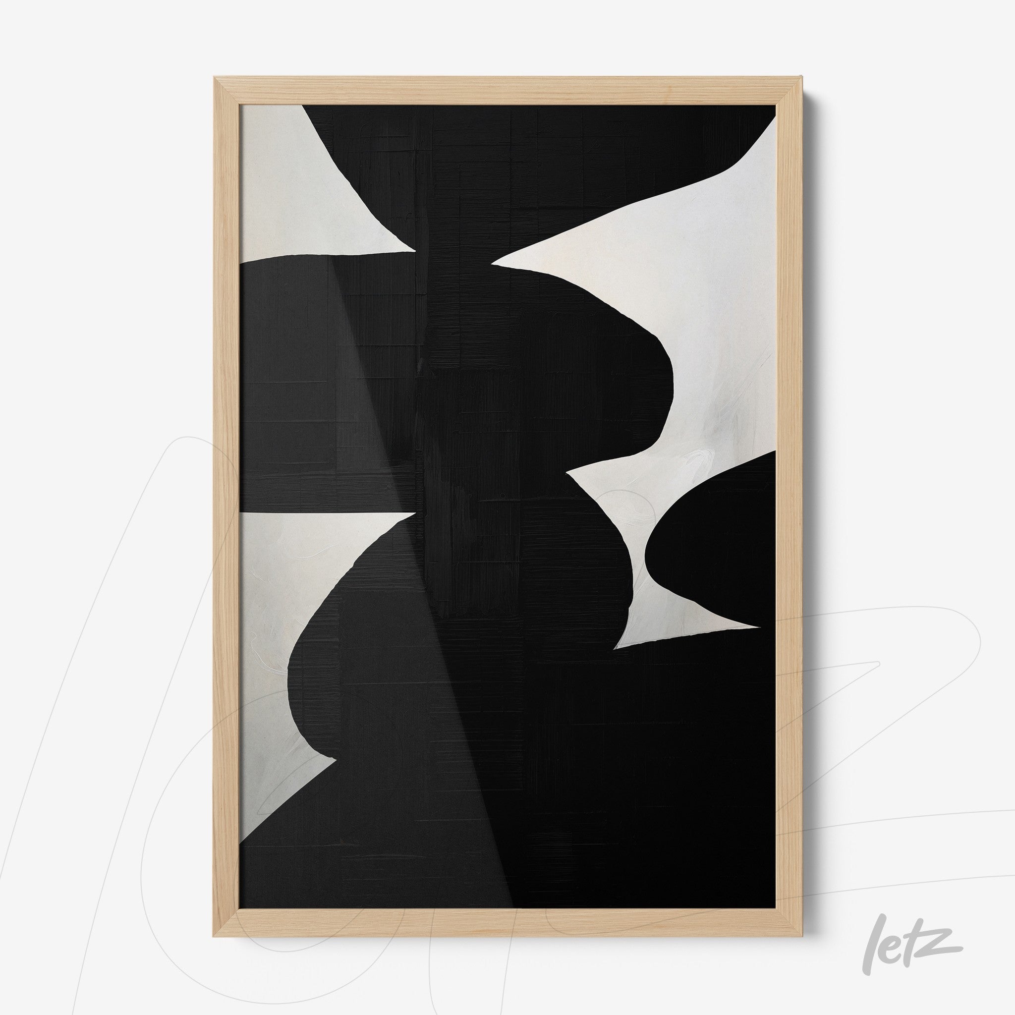 quadro com arte abstrata em preto e branco em moldura de madeira clara