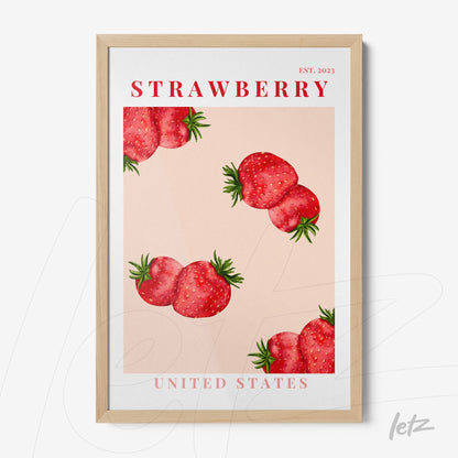 quadro com arte ilustrativa de morangos em fundo rosa com moldura de madeira clara