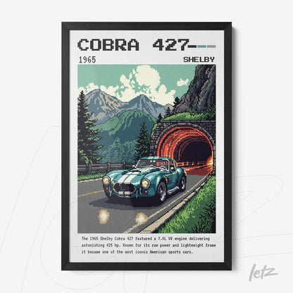 quadro com arte pixelada de um carro Shelby Cobra 427 em moldura preta, com fundo de montanhas e túnel