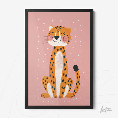 quadro com ilustração de um leopardo sorridente em fundo rosa com moldura preta