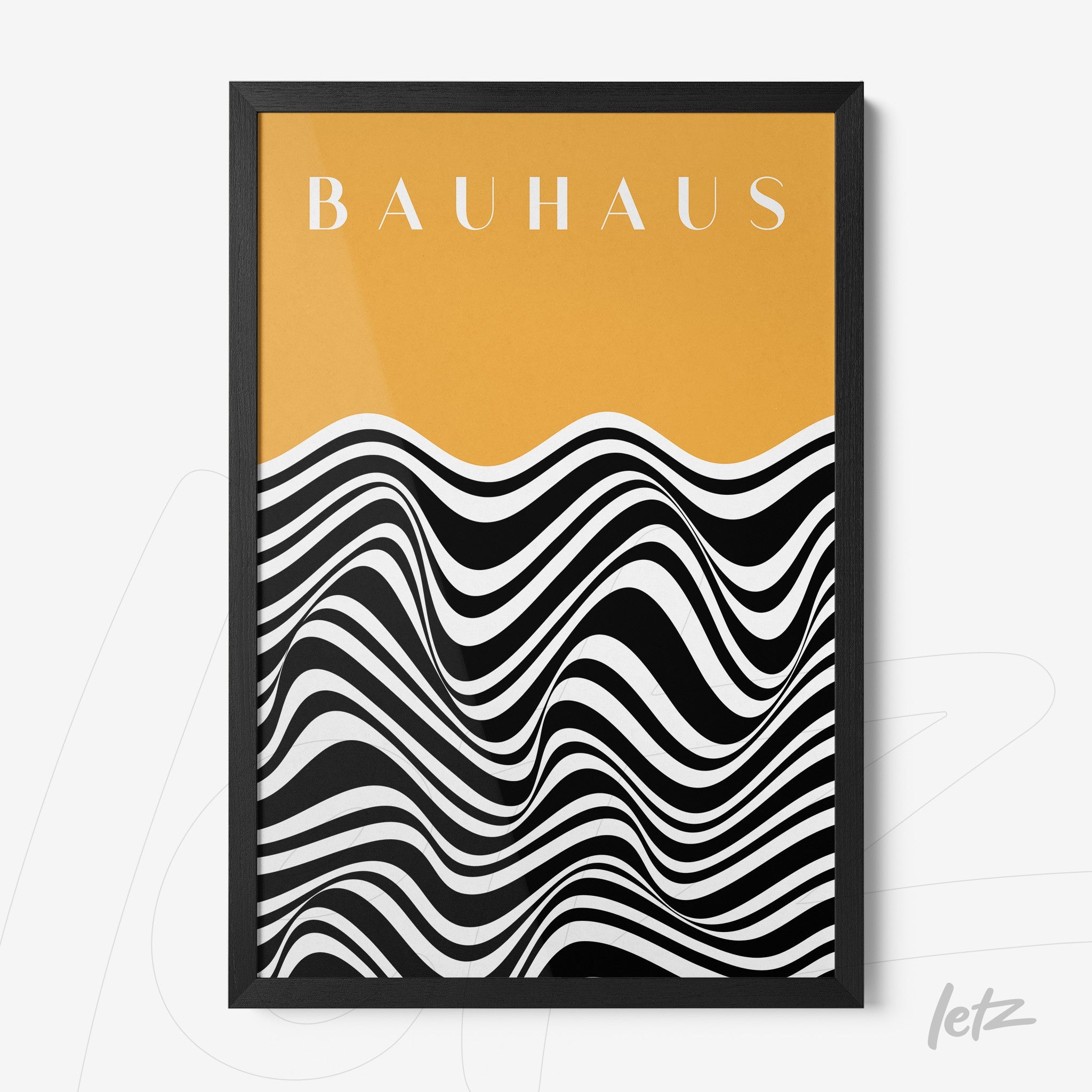 pôster com arte abstrata em preto e branco com fundo em amarelo e texto bauhaus, moldura preta fina
