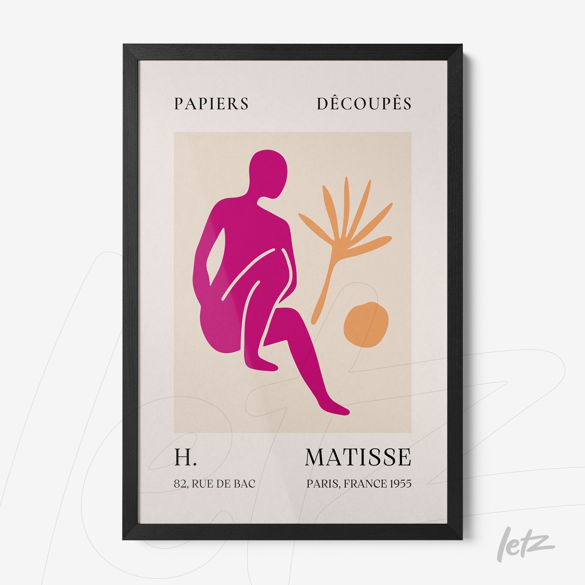 quadro com arte contemporânea de figura estilizada em tons de rosa e laranja, com moldura preta