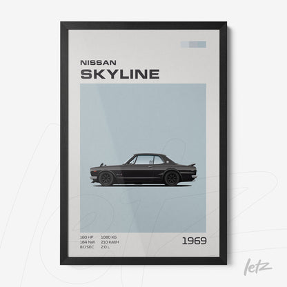 quadro com ilustração minimalista do carro Nissan Skyline 1969, moldura preta fina e fundo azul claro