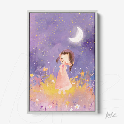 quadro com ilustração infantil de menina em vestido rosa sob um céu roxo com estrelas e lua crescente, em moldura prateada