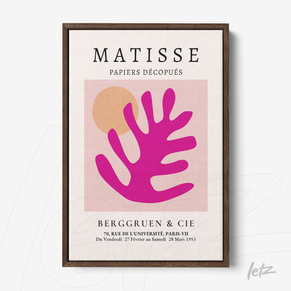 quadro com arte de Matisse em moldura de madeira escura apresentando formas abstratas coloridas