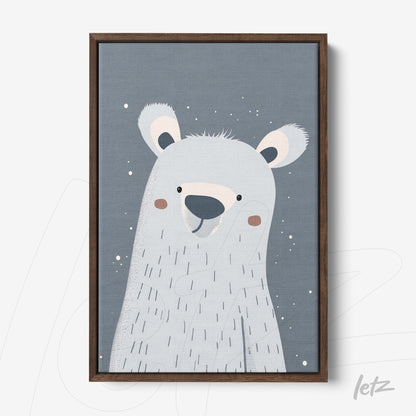 quadro decorativo com ilustração de urso polar em estilo infantil sobre fundo azul, emoldurado em madeira escura