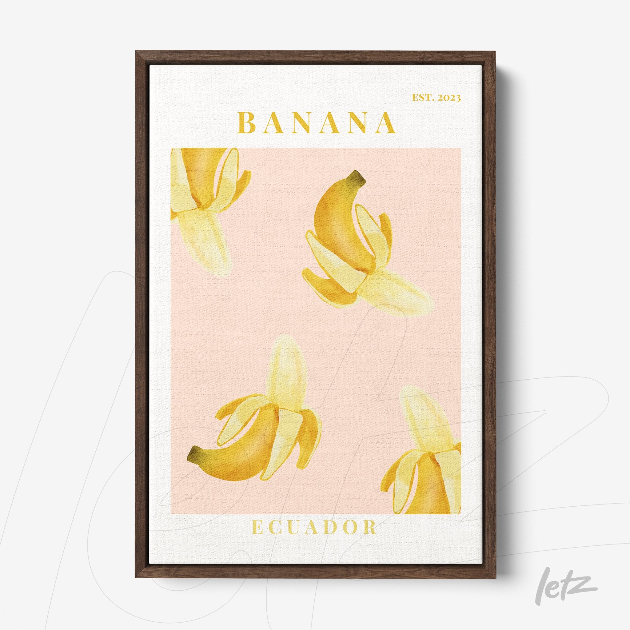 quadro com ilustração de bananas em fundo rosa com moldura de madeira escura