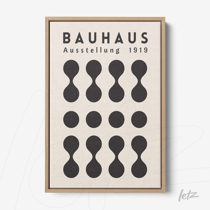 impressão em pôster com design minimalista inspirado na Bauhaus de 1919 em moldura clara