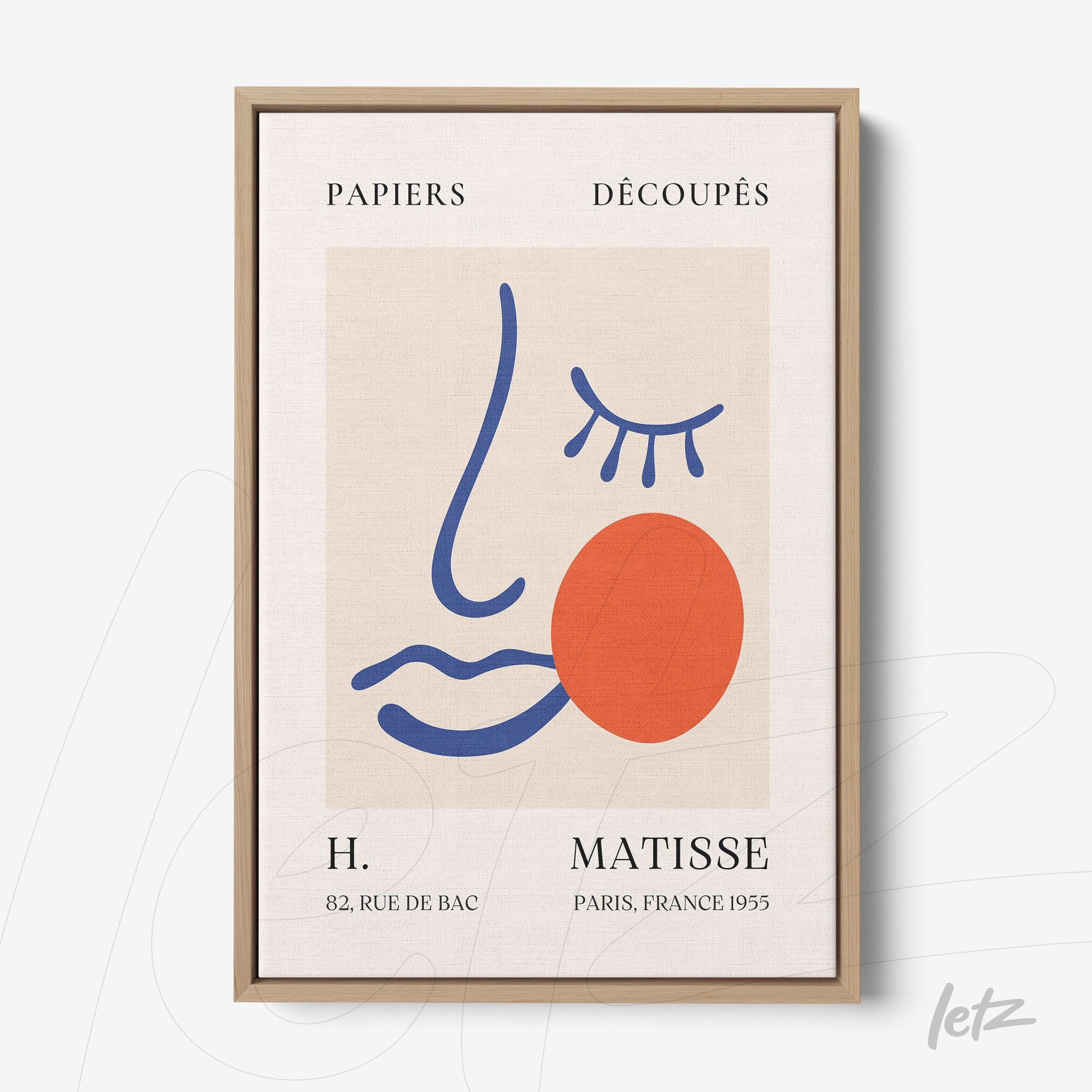 quadro de arte contemporânea com desenho abstrato de rosto e formas coloridas em moldura de madeira clara