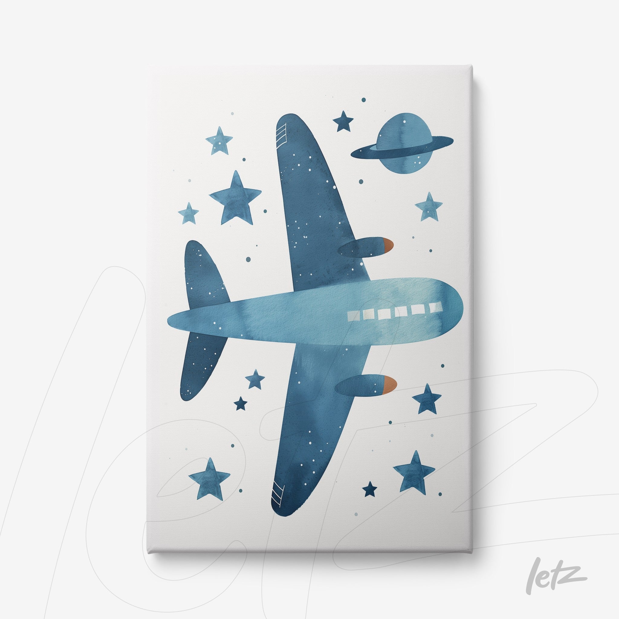 quadro em canvas com ilustração de avião azul sobre fundo branco, cercado por estrelas e um planeta