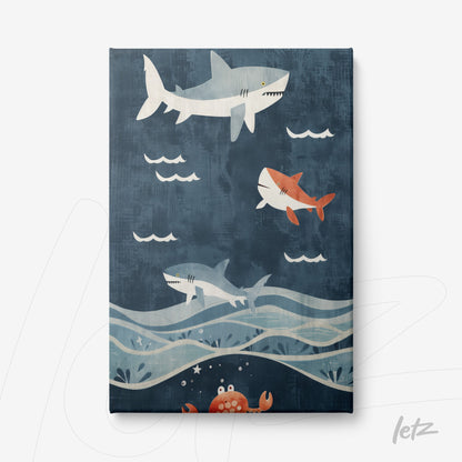 quadro em canvas com ilustração de tubarões nadando em fundo marinho azul escuro, destacando um caranguejo na parte inferior