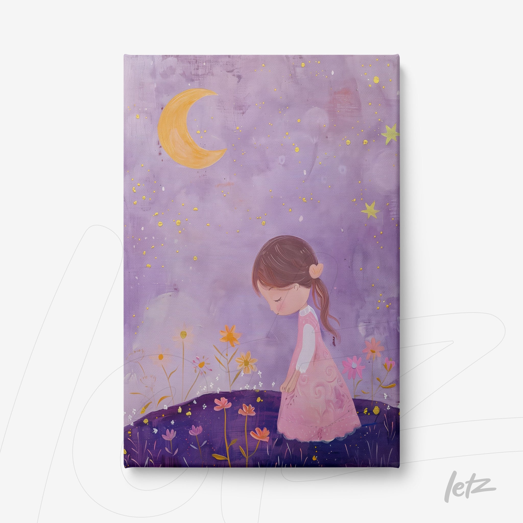 quadro em canvas com arte infantil de menina em vestido rosa em um campo florido sob lua crescente e céu roxo