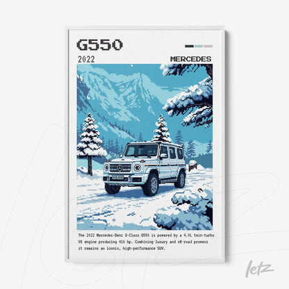 quadro com arte em pixel do Mercedes-Benz G-Class G550 em uma paisagem montanhosa azul