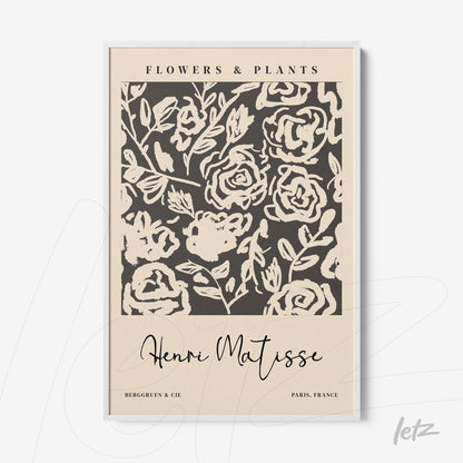 quadro com arte floral de Henri Matisse em moldura branca, fundo bege com rosas estilizadas em tons escuros