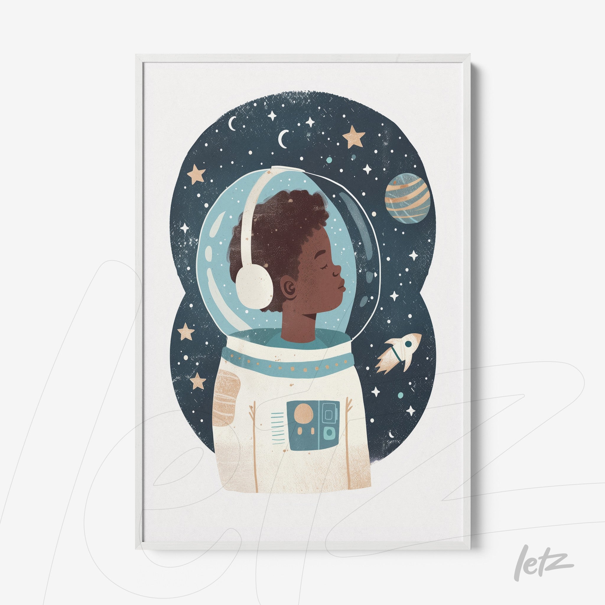 quadro com ilustração de um garoto astronauta em fundo espacial repleto de estrelas e planetas, moldura branca