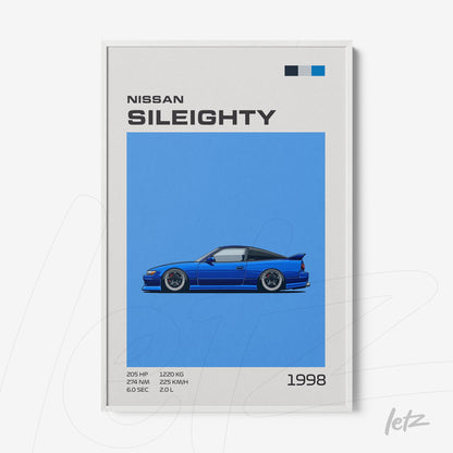 quadro com arte digital de um Nissan Sil80 azul sobre fundo azul vibrante, com detalhes técnicos e datas na parte inferior