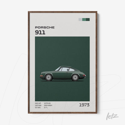 quadro com arte digital do carro Porsche 911 verde em uma moldura de madeira escura sobre fundo neutro