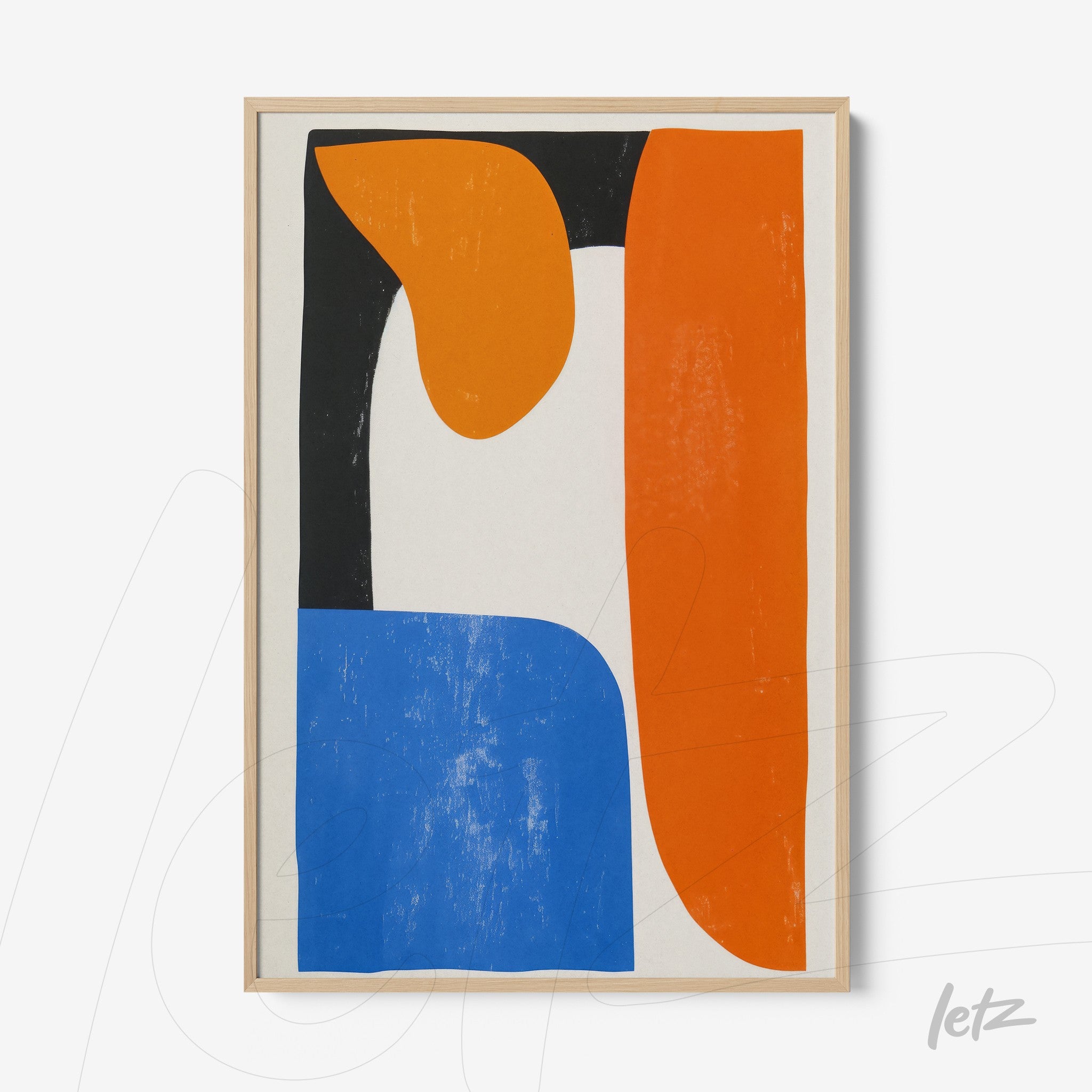 quadro com arte abstrata em cores laranja, azul e preto, com moldura de madeira clara