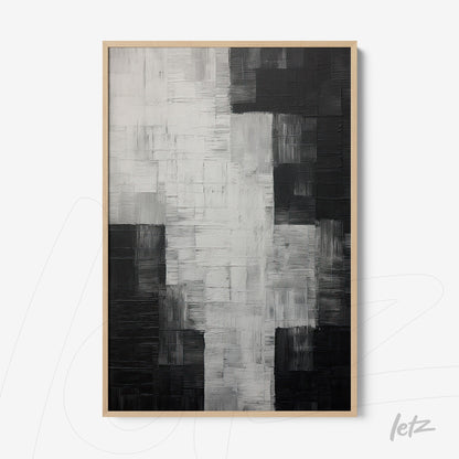 quadro abstrato em preto e branco com texturas em relevo em moldura de madeira clara