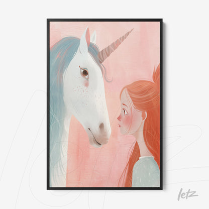 quadro com ilustração colorida de uma jovem encarando um unicórnio em fundo rosa suave, moldura preta