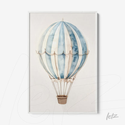 quadro com ilustração aquarela de balão de ar quente nas cores azul e branco com moldura branca