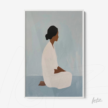 quadro com arte minimalista retratando uma figura feminina sentada de perfil em um fundo azul suave, moldura branca