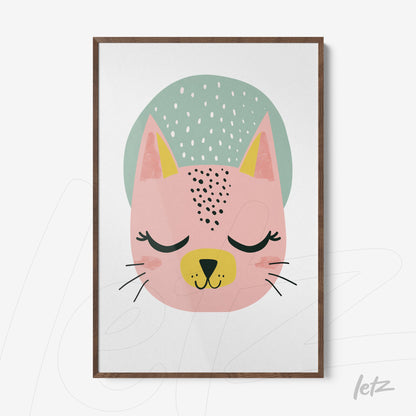 quadro com ilustração de gato em tons de rosa e verde com moldura de madeira escura