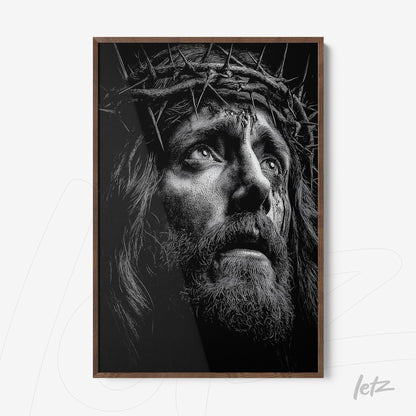 quadro em preto e branco de retrato religioso com detalhe da coroa de espinhos, em moldura de madeira escura