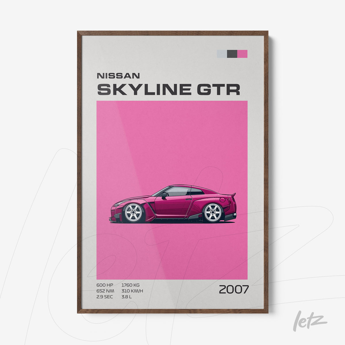 quadro com ilustração minimalista do carro Nissan Skyline GTR em fundo rosa vibrante e moldura de madeira escura