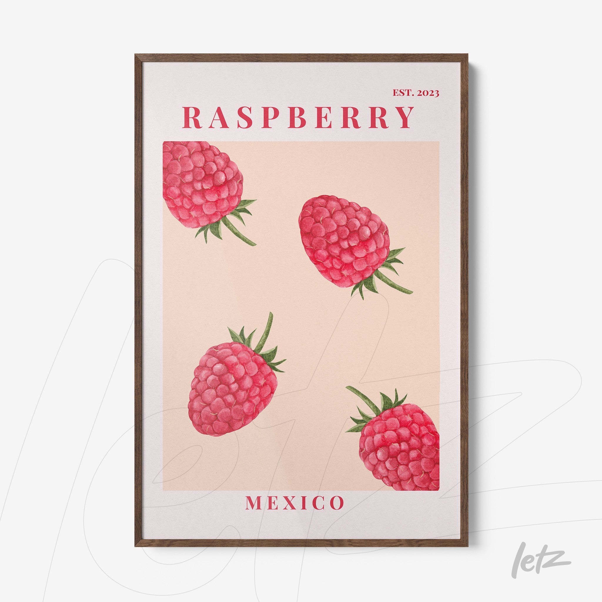 quadro com ilustração de framboesas em fundo claro, moldura de madeira escura e texto em vermelho