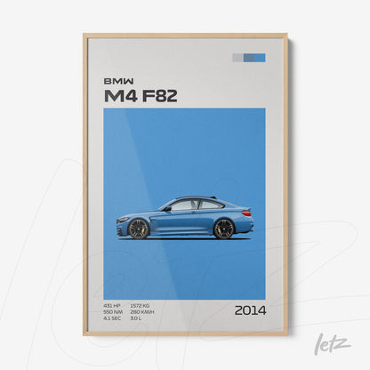 quadro com arte moderna do carro BMW M4 F82 em um fundo azul e moldura de madeira clara