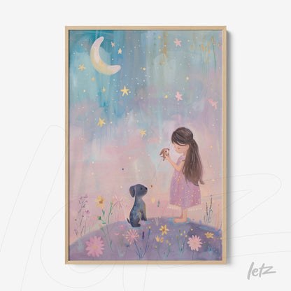 quadro com arte infantil de menina com vestido rosa segurando pássaro em céu estrelado e cachorro ao lado, moldura de madeira clara