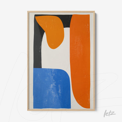 quadro com arte abstrata em tons de laranja, preto, azul e branco, em moldura de madeira clara