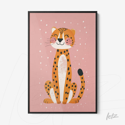 quadro com ilustração de um leopardo sorridente em fundo rosa com bolinhas brancas, moldura preta