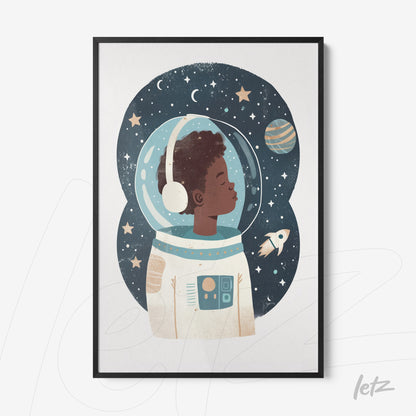 quadro com ilustração de menino astronauta em fundo espacial com estrelas e planetas, moldura preta