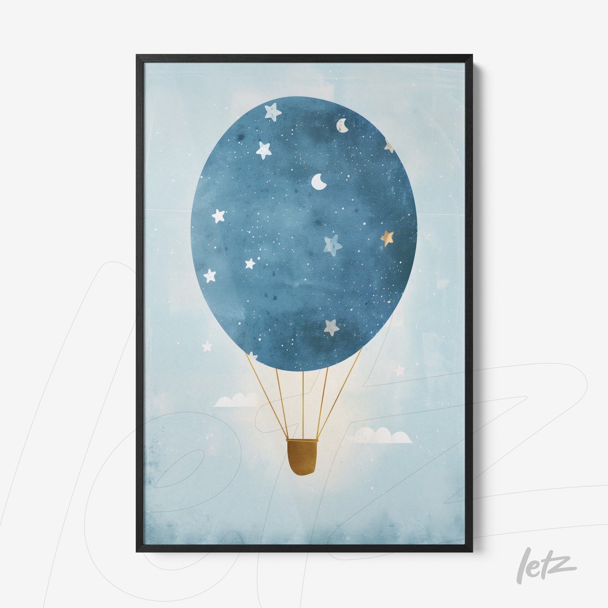 quadro com ilustração de balão de ar quente azul com estrelas e lua em fundo claro