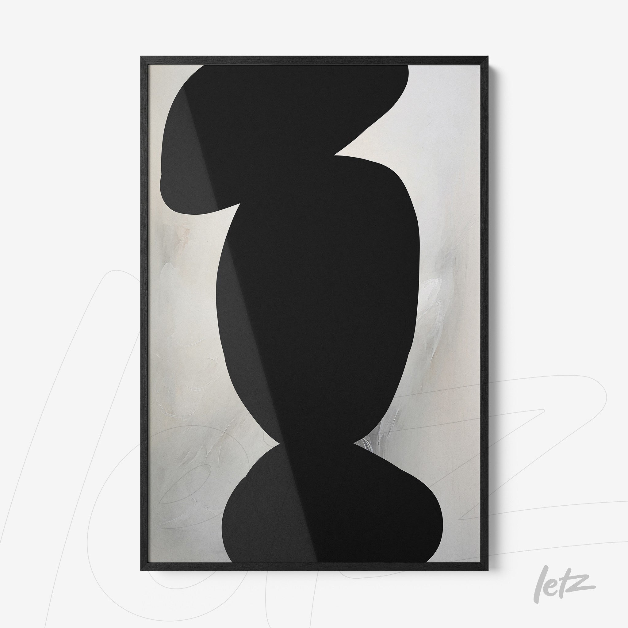 quadro moderno com formas abstratas em preto sobre fundo claro, moldura preta fina