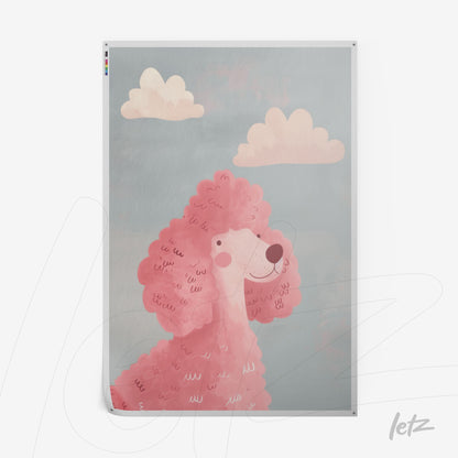 quadro com ilustração de um poodle rosa em fundo azul claro com nuvens suaves