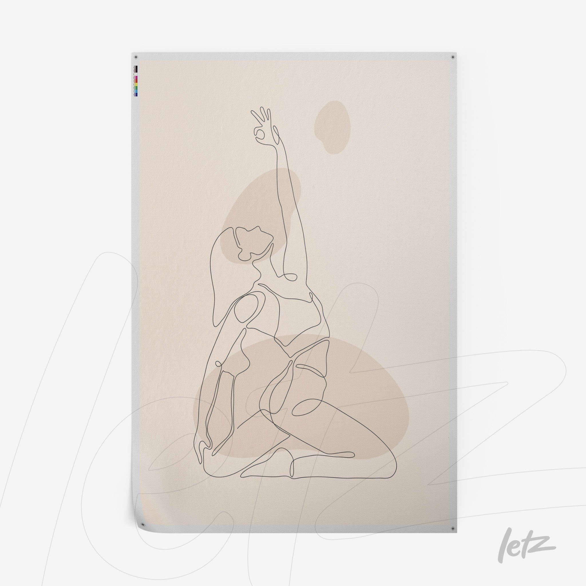 canvas com desenho minimalista de mulher em pose elegante contra fundo bege