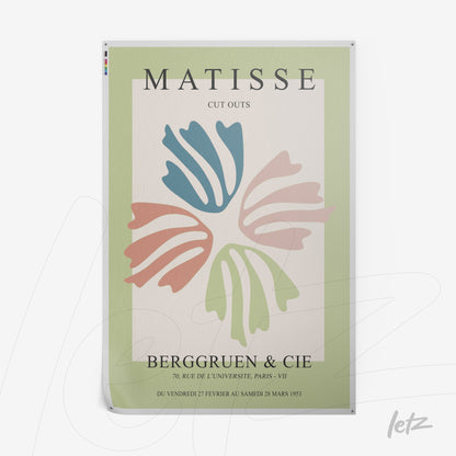 quadro com arte abstrata inspirada em Matisse, exibindo formas coloridas em verde claro com moldura branca