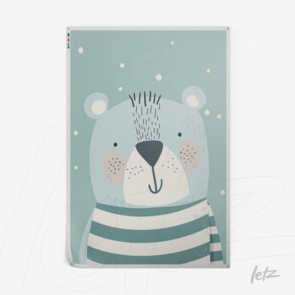 quadro com ilustração de urso cartoon em fundo azul claro com flocos de neve