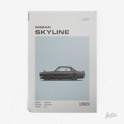 arte digital do carro Nissan Skyline 1969 com fundo azul suave e detalhes em tipografia minimalista