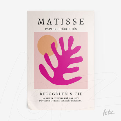 quadro em estilo moderno com arte recortada de folhas em tons de rosa e laranja, fundo claro